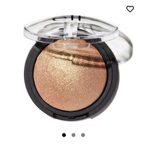 *FREE W/ PURCHASE* elf Baked Highlighter in Apricot Glow